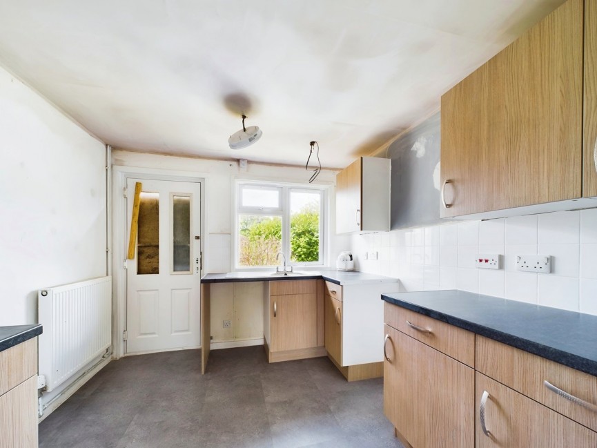 2 bedroom Bungalow for Sale Breachwood Green, Hitchin, Hertfordshire