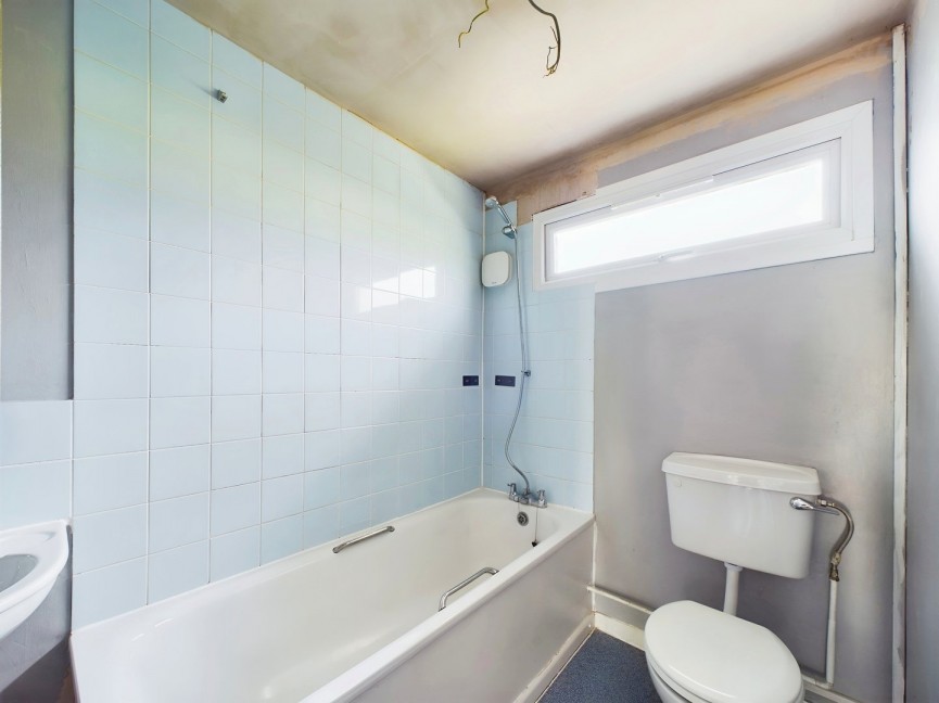 2 bedroom Bungalow for Sale Breachwood Green, Hitchin, Hertfordshire