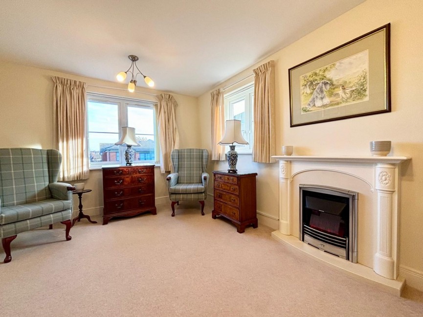 1 bedroom Flat for Sale Goodes Court, Royston, Hertfordshire