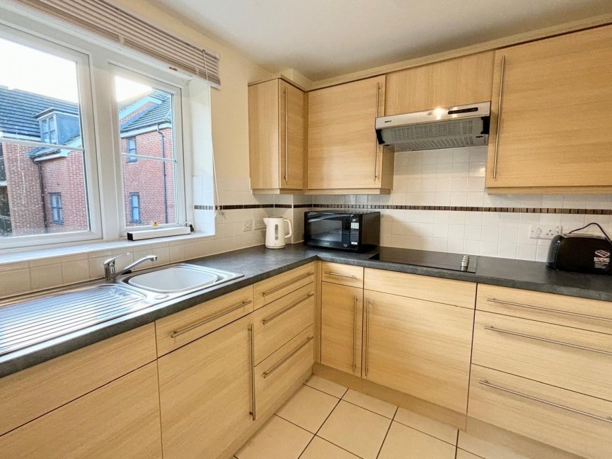 1 bedroom Flat for Sale Goodes Court, Royston, Hertfordshire