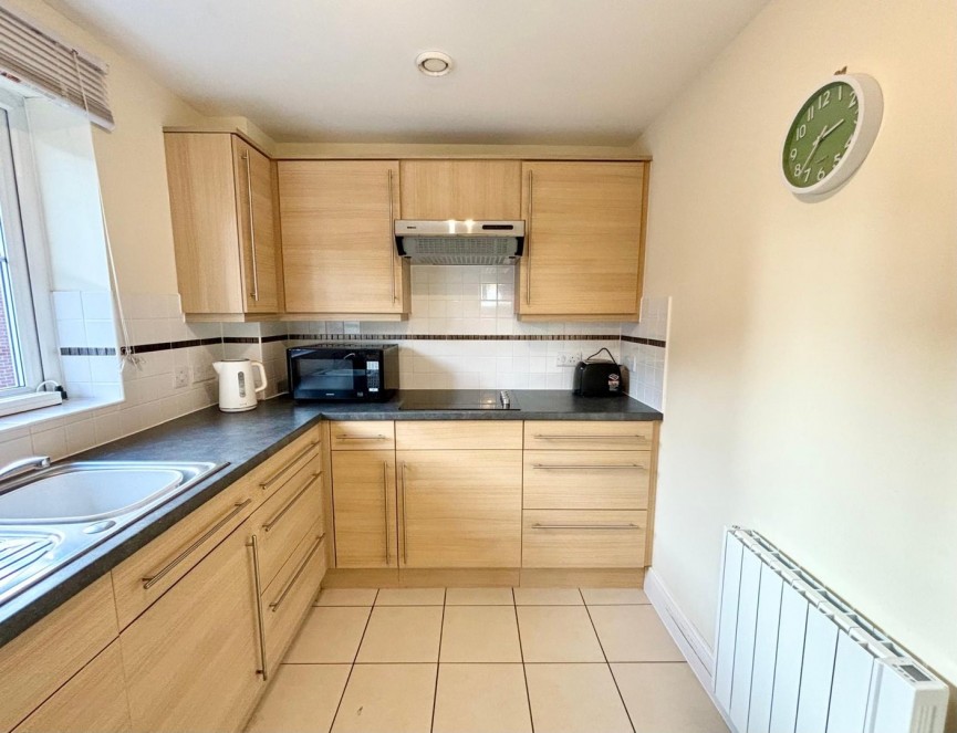 1 bedroom Flat for Sale Goodes Court, Royston, Hertfordshire