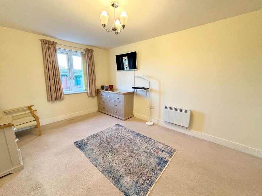 1 bedroom Flat for Sale Goodes Court, Royston, Hertfordshire