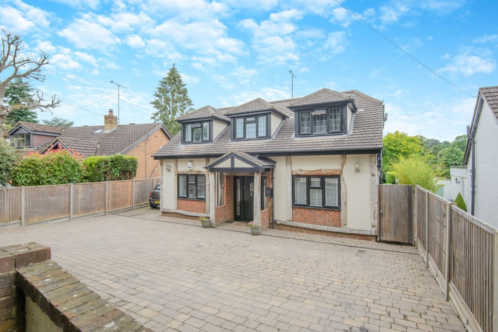 Chestnut Walk, Welwyn, Hertfordshire