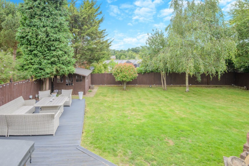 4 bedroom House for Sale Chestnut Walk, Welwyn, Hertfordshire