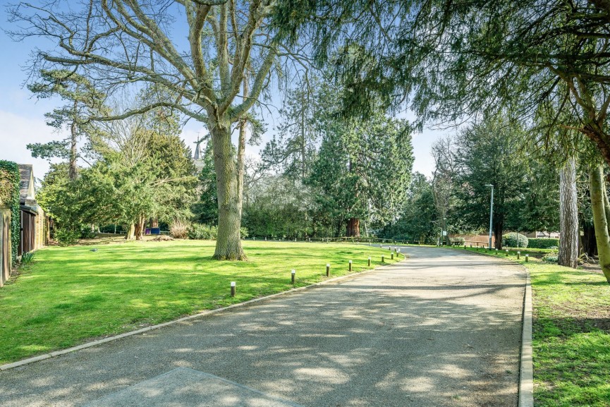 Manor Gardens, Westoning, Bedfordshire