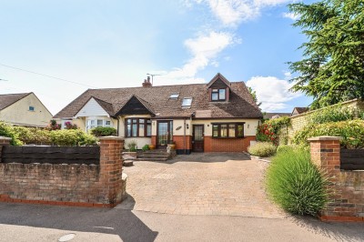 High Street, Arlesey, Bedfordshire