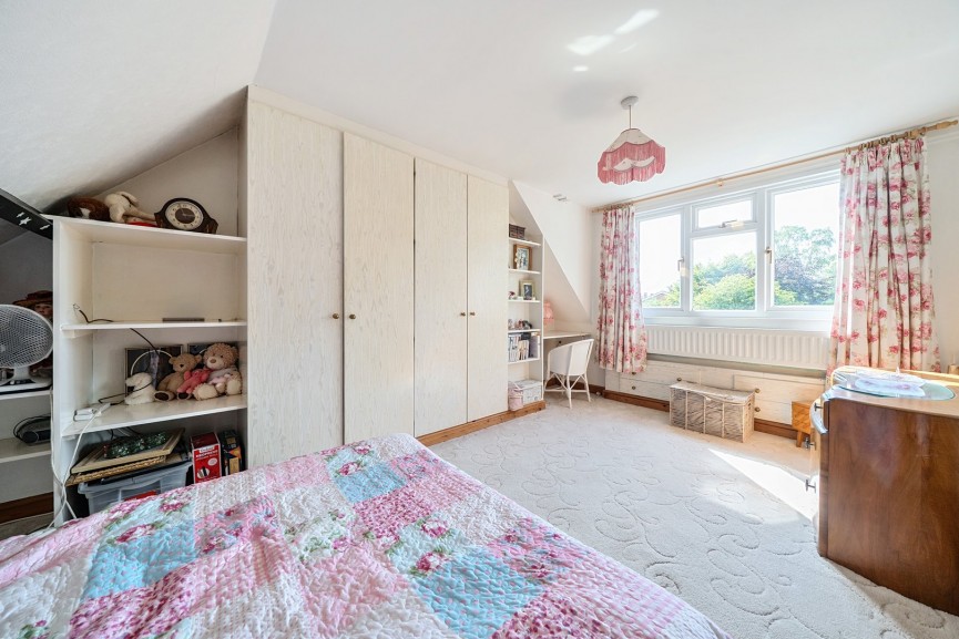 4 bedroom House for Sale High Street, Arlesey, Bedfordshire