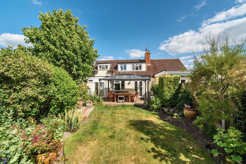 4 bedroom House for Sale High Street, Arlesey, Bedfordshire
