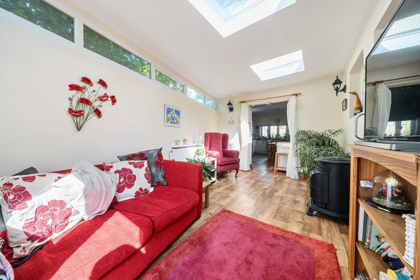 4 bedroom House for Sale High Street, Arlesey, Bedfordshire