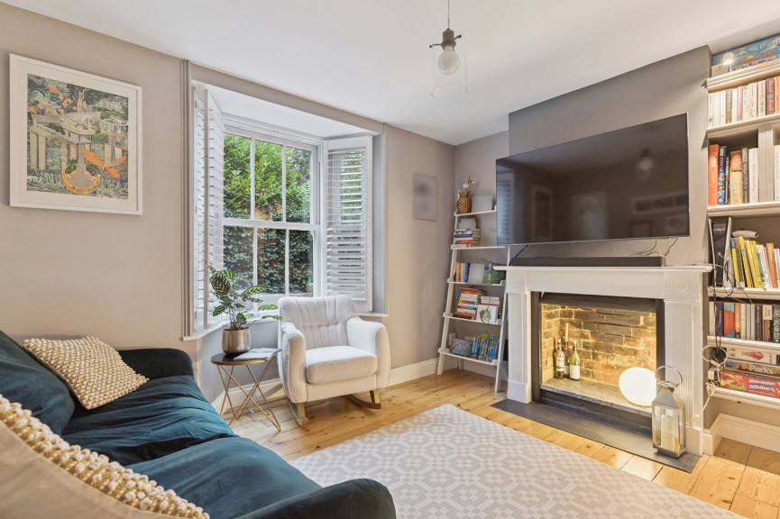 2 bedroom House for Sale St Johns Path, Hitchin, Hertfordshire