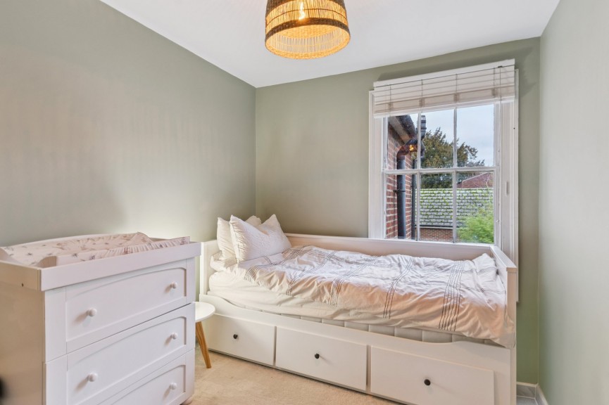 2 bedroom House for Sale St Johns Path, Hitchin, Hertfordshire