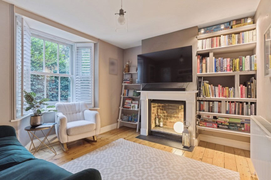 2 bedroom House for Sale St Johns Path, Hitchin, Hertfordshire