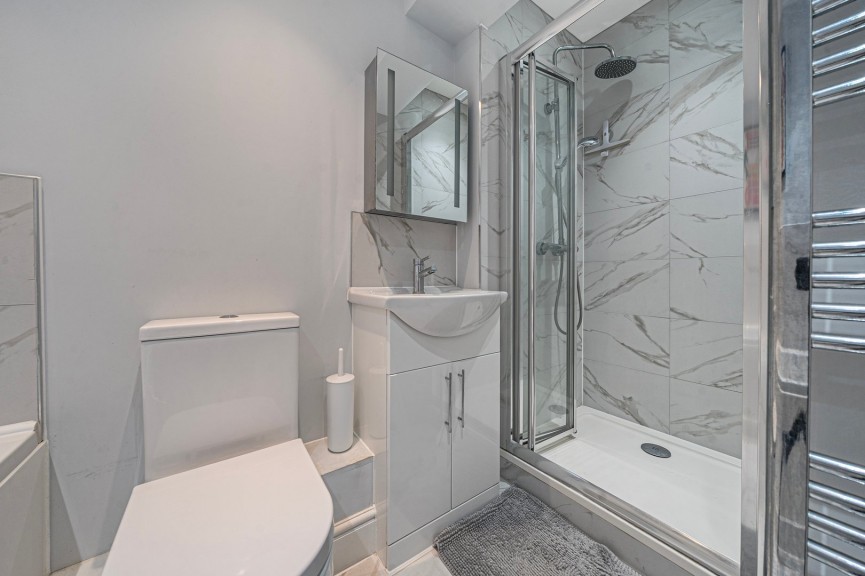 2 bedroom House for Sale Hitchin Road, Shefford, Bedfordshire