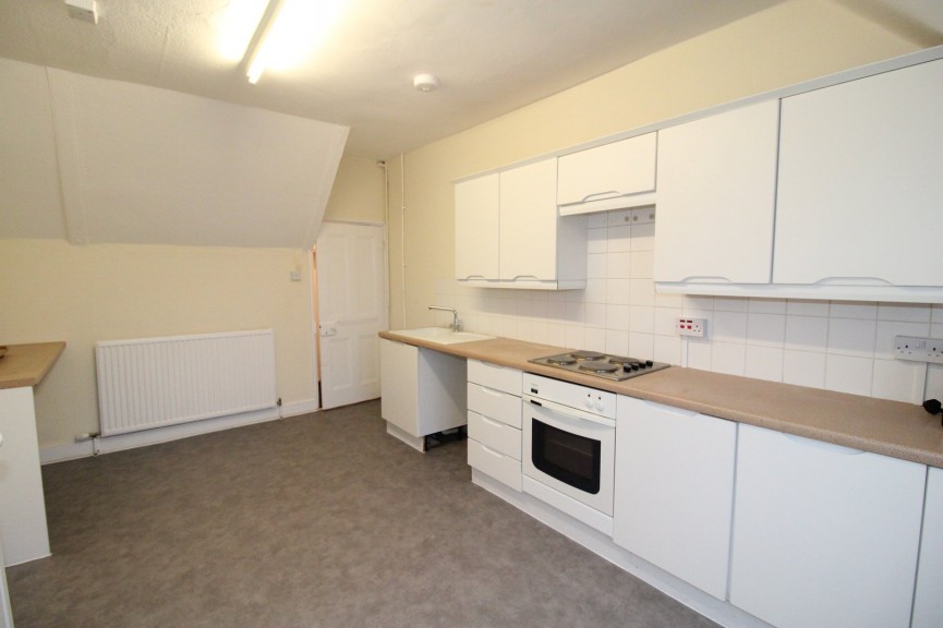 3 bedroom Flat for Letting Upper King Street, Royston, Hertfordshire