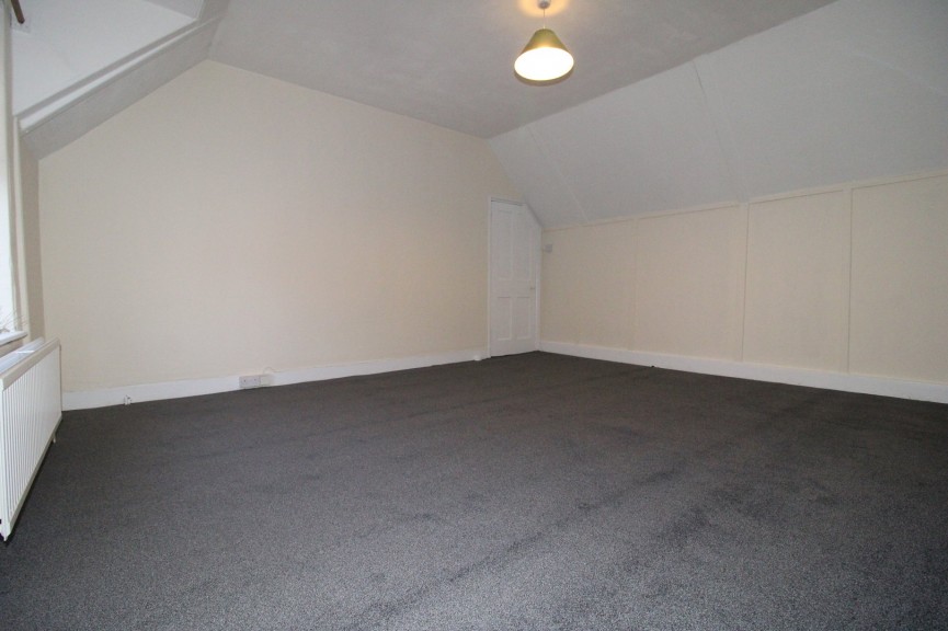 3 bedroom Flat for Letting Upper King Street, Royston, Hertfordshire