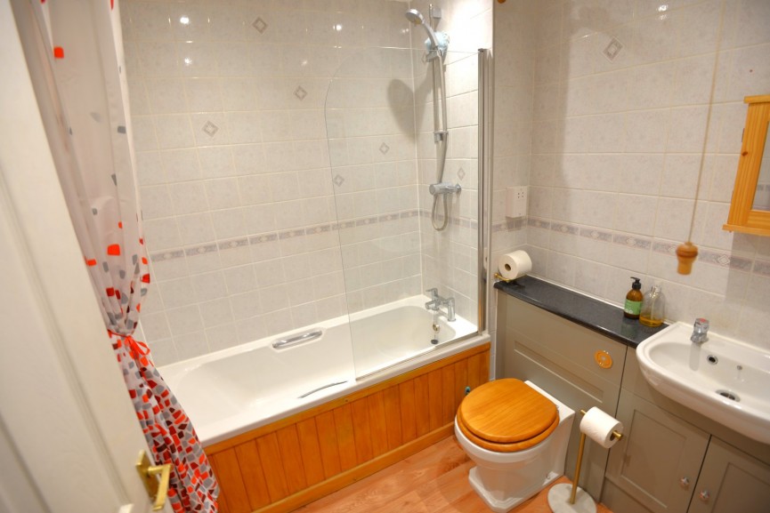 3 bedroom House for Sale The Poplars, Arlesey, Bedfordshire