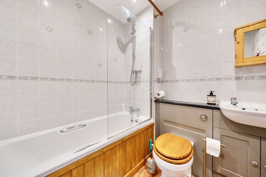 3 bedroom House for Sale The Poplars, Arlesey, Bedfordshire