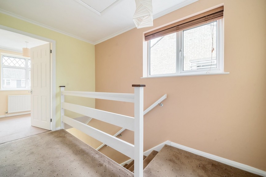 3 bedroom House for Sale Shakespeare Drive, Upper Caldecote, Bedfordshire