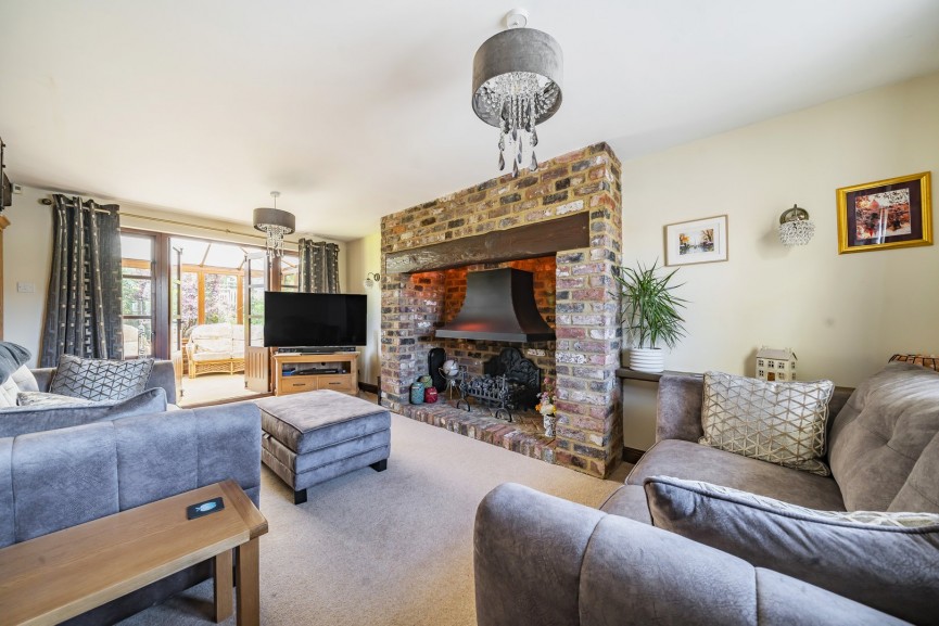 3 bedroom House for Sale School Lane, Shefford, Bedfordshire