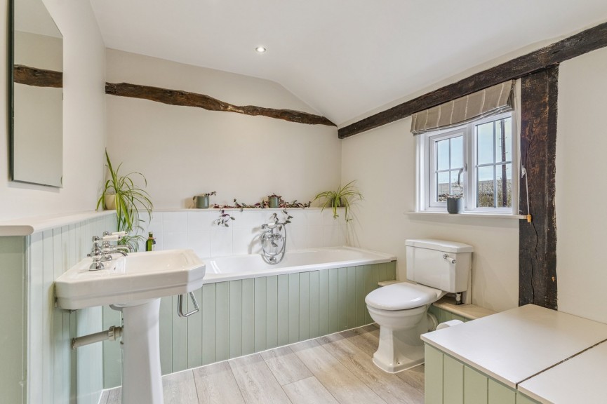 4 bedroom House for Sale Holwell, Hitchin, Hertfordshire