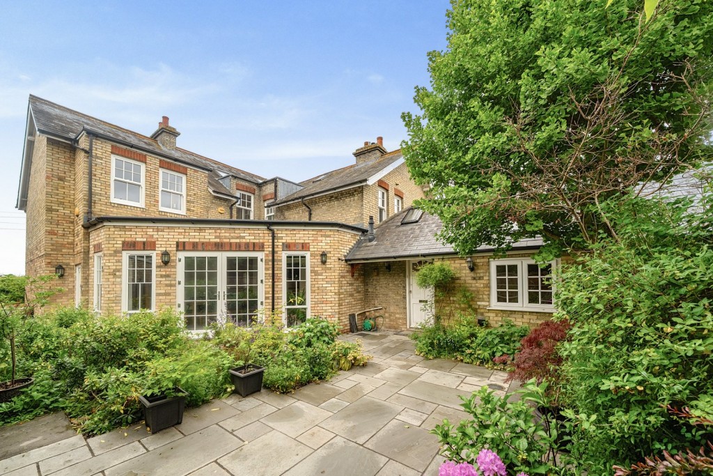 Clifton Road, Henlow, Bedfordshire