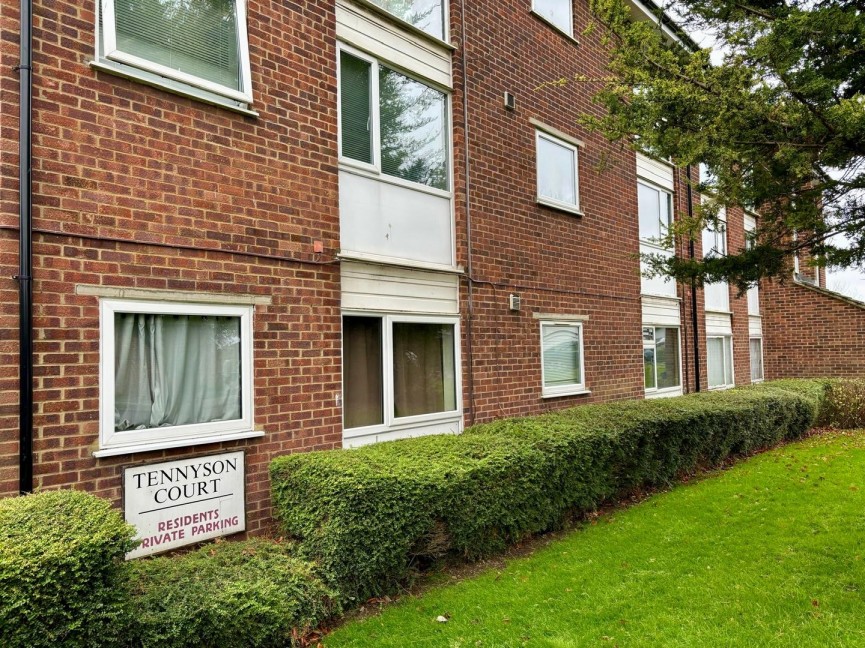 Tennyson Close, Royston, Hertfordshire