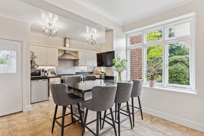 4 bedroom House for Sale Melbourn Road, Royston, Hertfordshire