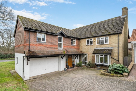 Balmoral Close, Flitwick, Bedfordshire