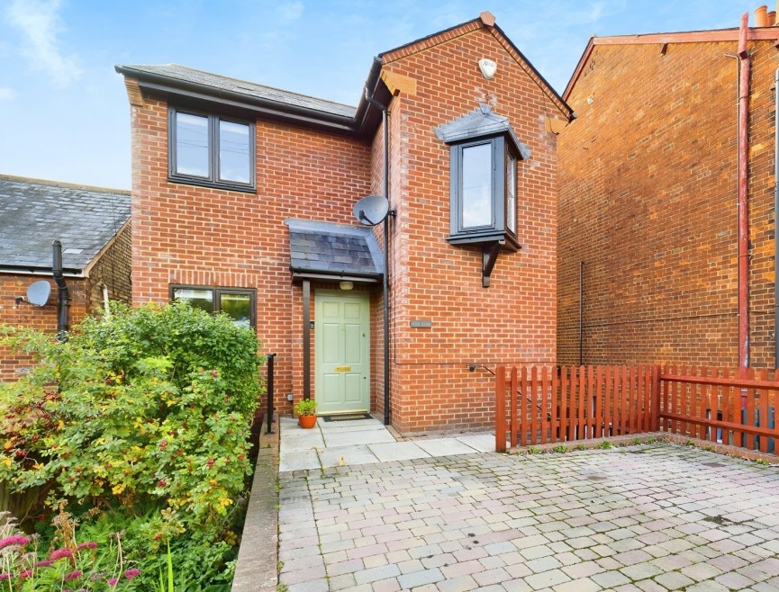 4 bedroom House for Sale Store House Lane, Hitchin, Hertfordshire