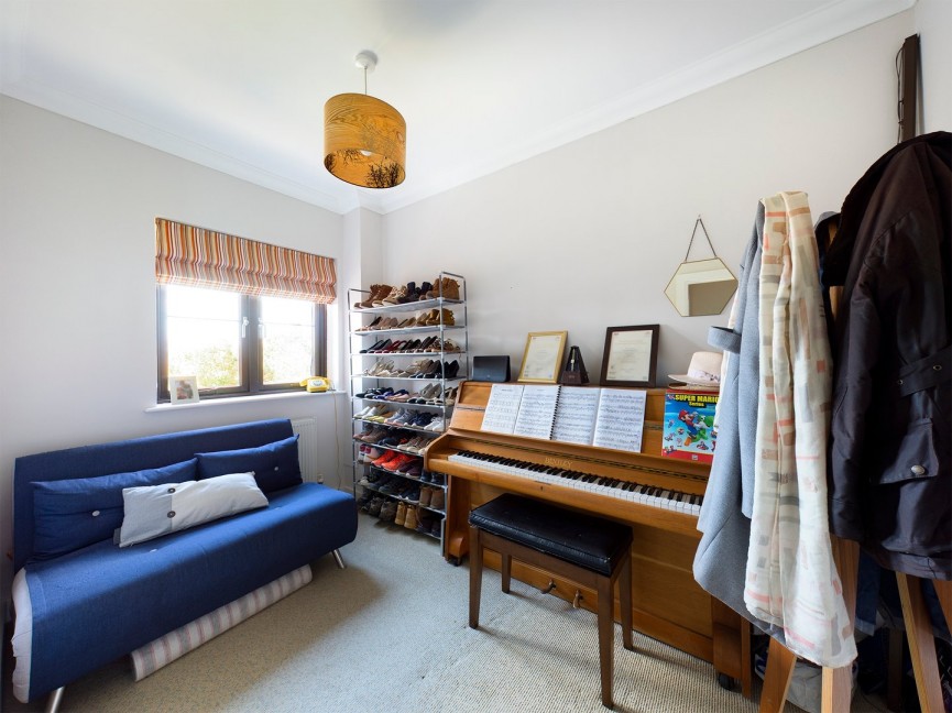 4 bedroom House for Sale Store House Lane, Hitchin, Hertfordshire