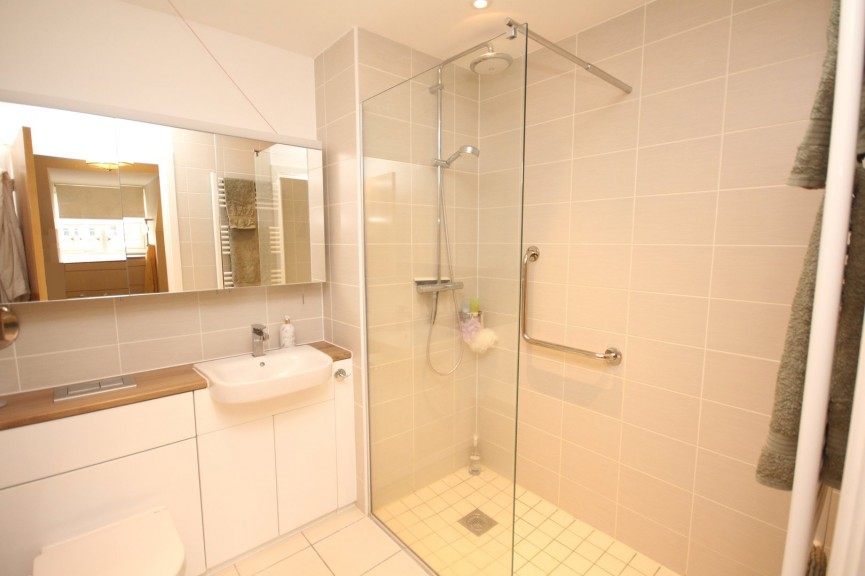1 bedroom Flat for Sale Station Road, Letchworth Garden City, Hertfordshire