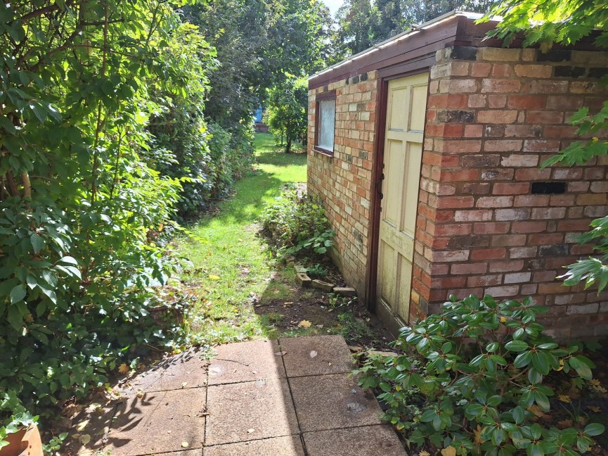 2 bedroom House for Sale Lawrence Road, Biggleswade, Bedfordshire
