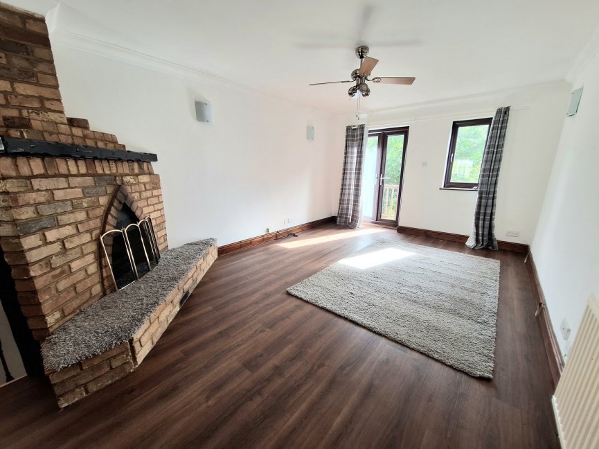 2 bedroom House for Sale Lawrence Road, Biggleswade, Bedfordshire