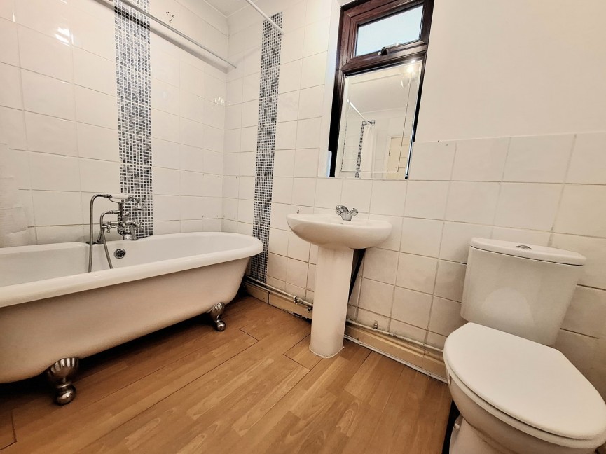 2 bedroom House for Sale Lawrence Road, Biggleswade, Bedfordshire