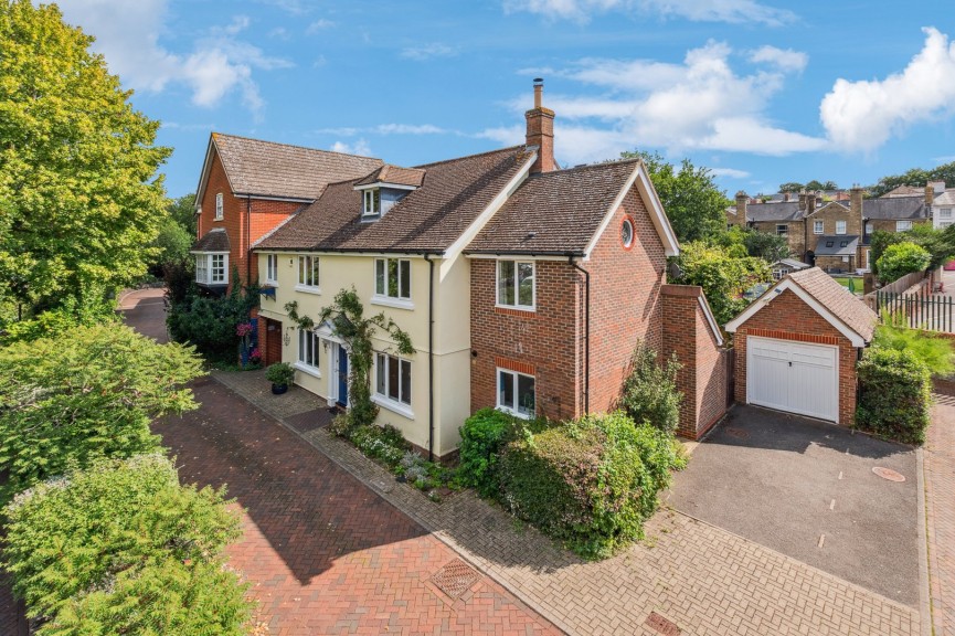 3 bedroom House for Sale Jill Grey Place, Hitchin, Hertfordshire