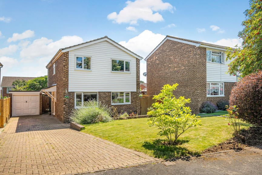4 bedroom House for Sale Kestrel Road, Flitwick, Bedfordshire