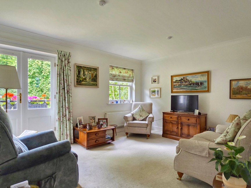 2 bedroom Flat for Sale Ampthill, Bedfordshire
