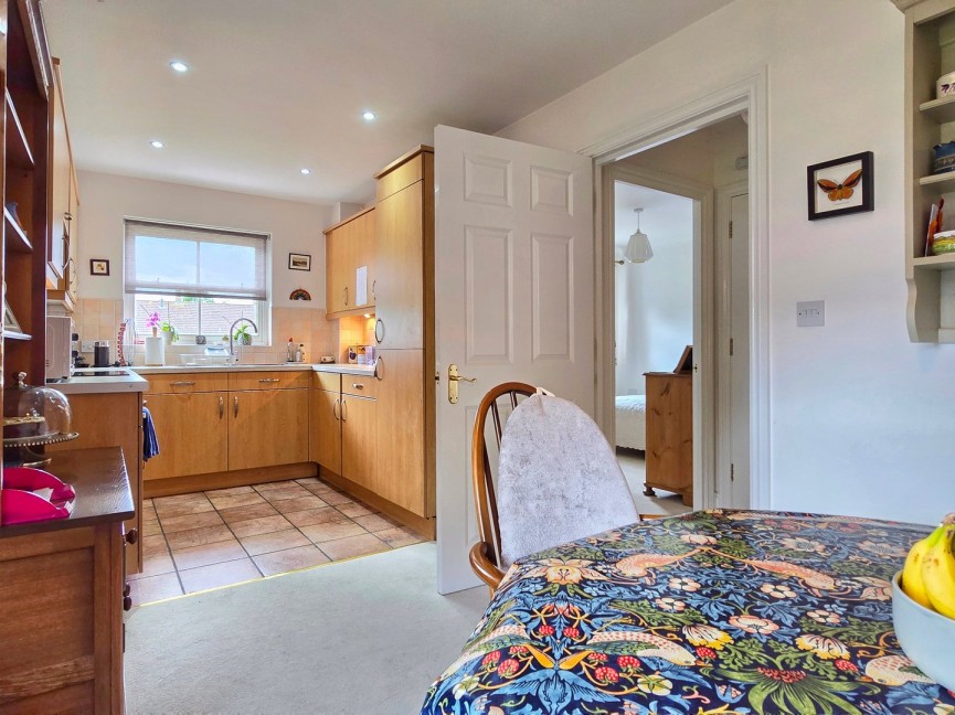 2 bedroom Flat for Sale Ampthill, Bedfordshire