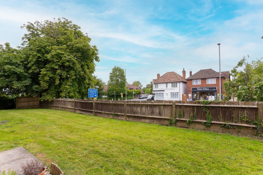 1 bedroom Flat for Sale Bedford Road, Hitchin, Hertfordshire