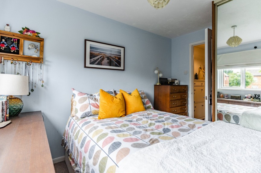 1 bedroom Flat for Sale Bedford Road, Hitchin, Hertfordshire