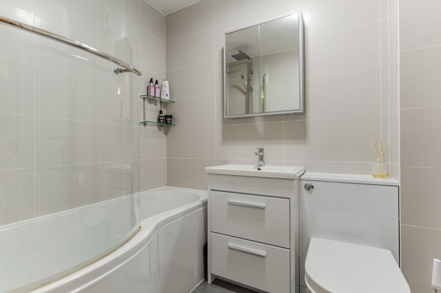 1 bedroom Flat for Sale Bedford Road, Hitchin, Hertfordshire