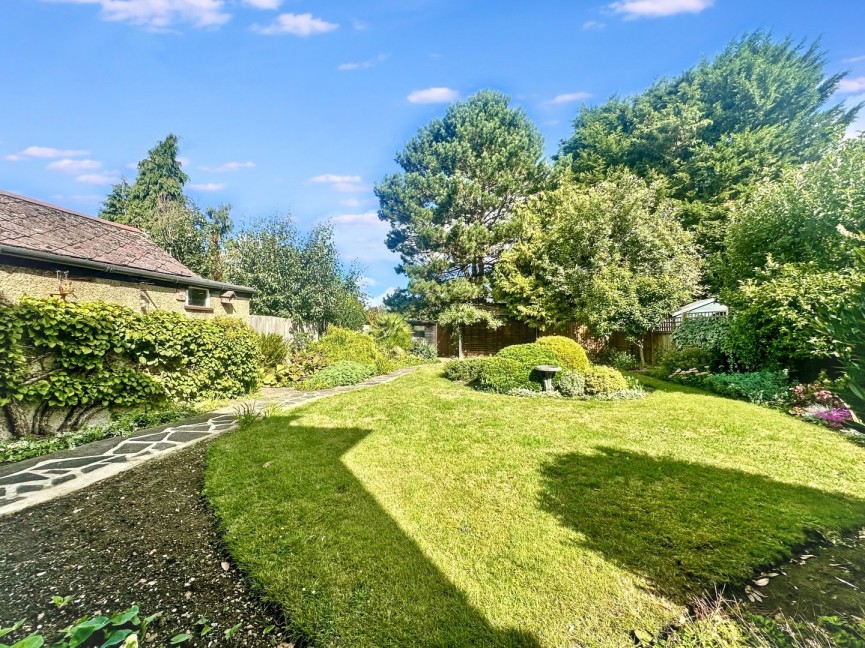 4 bedroom House for Letting London Road, Biggleswade, Bedfordshire