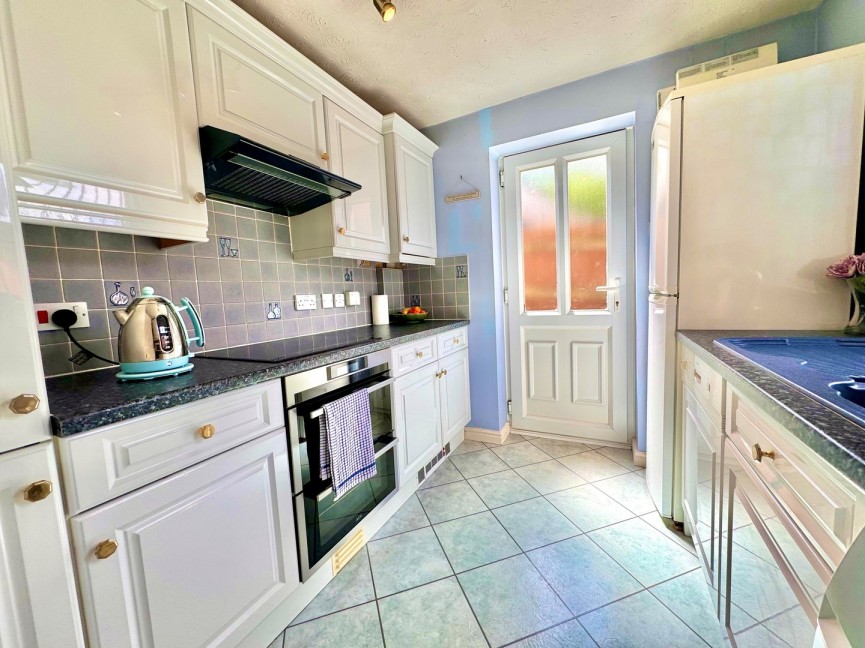 3 bedroom House for Sale Rivett Close, Baldock, Hertfordshire