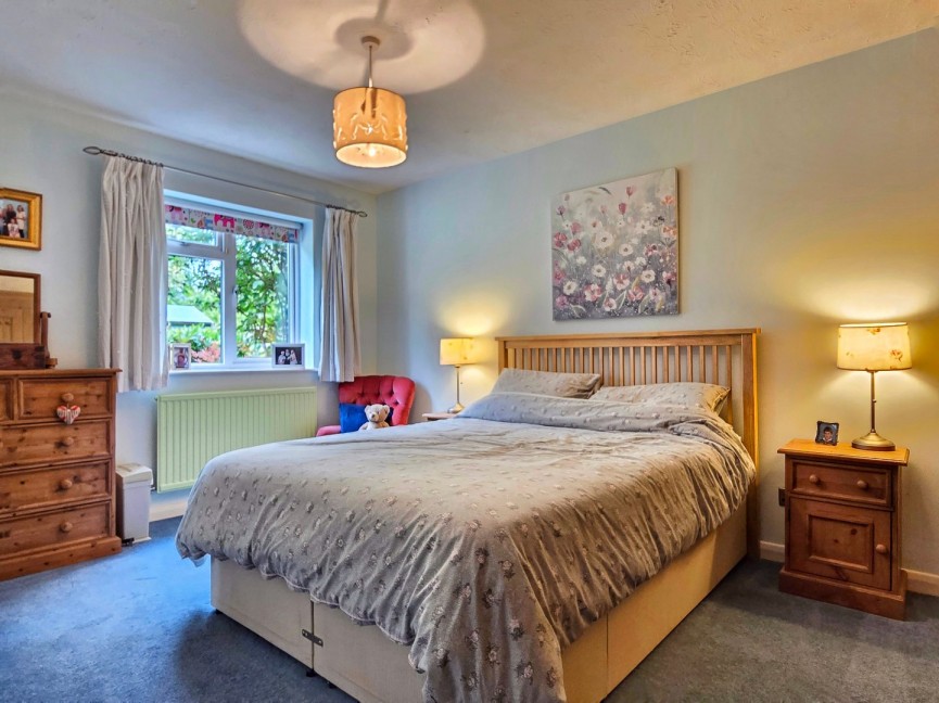 3 bedroom Bungalow for Sale Ampthill, Bedfordshire