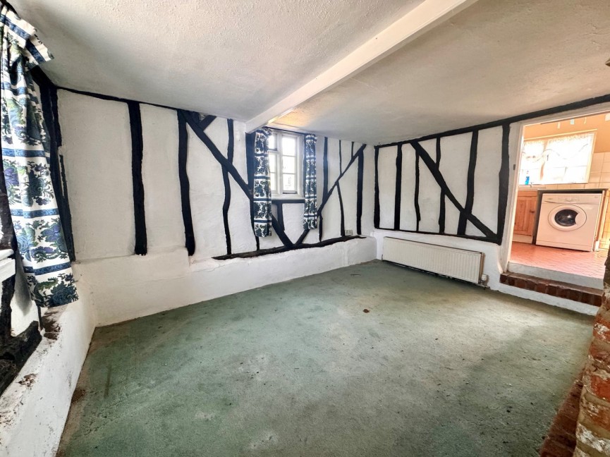 2 bedroom House for Sale High Street, Baldock, Hertfordshire