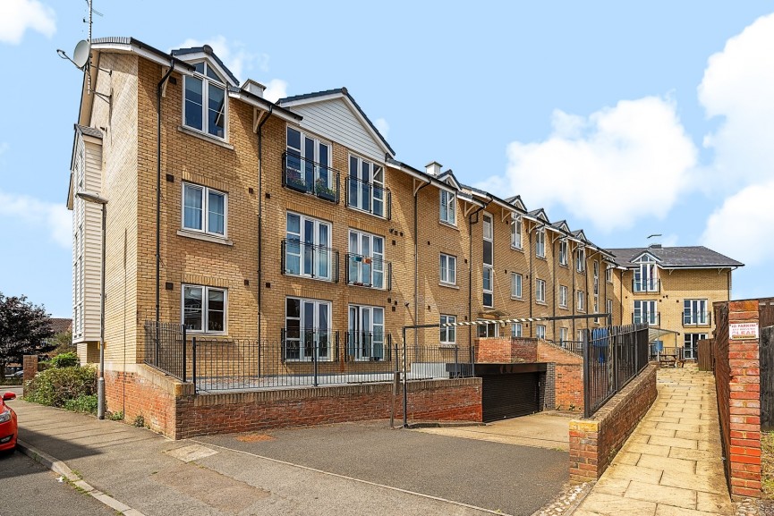 River View, Shefford, Bedfordshire