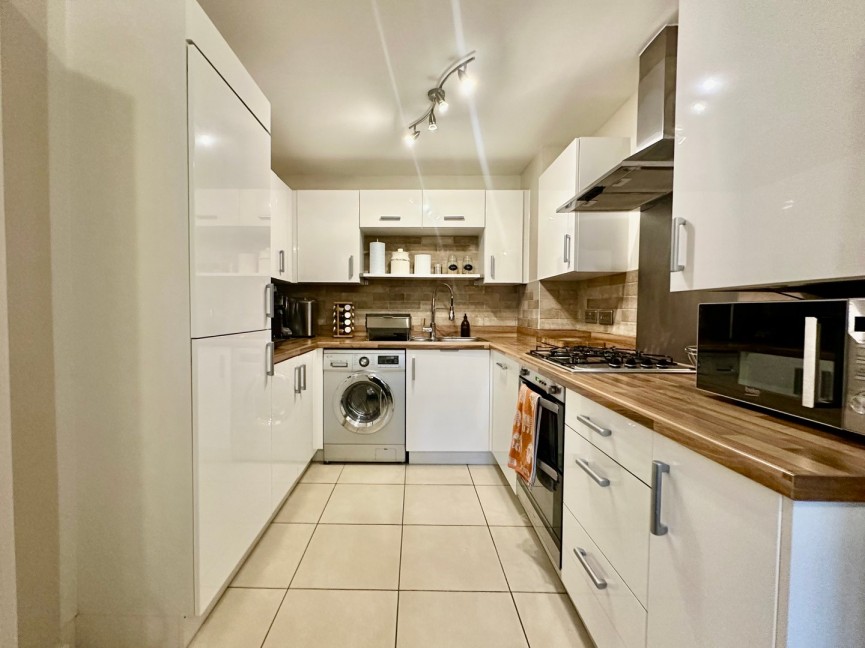3 bedroom House for Sale Princes Court, Royston, Hertfordshire
