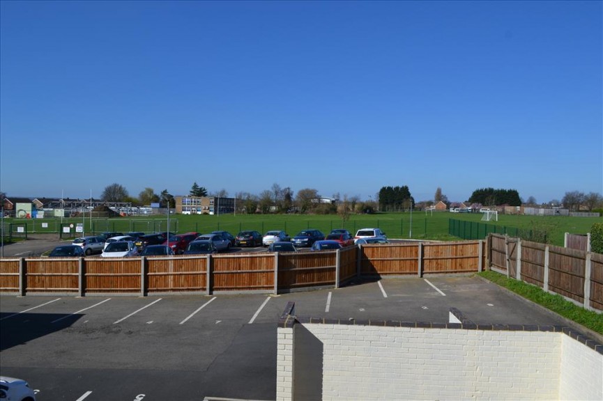 2 bedroom Flat for Letting Kitelands Road, Biggleswade, Bedfordshire