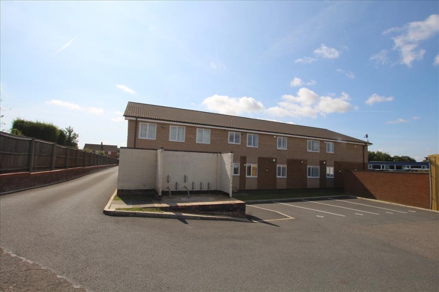 2 bedroom Flat for Letting Kitelands Road, Biggleswade, Bedfordshire