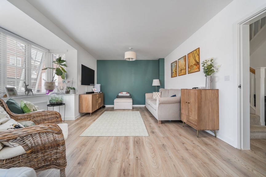 4 bedroom House for Sale Tiger Moth Way, Lower Stondon, Bedfordshire